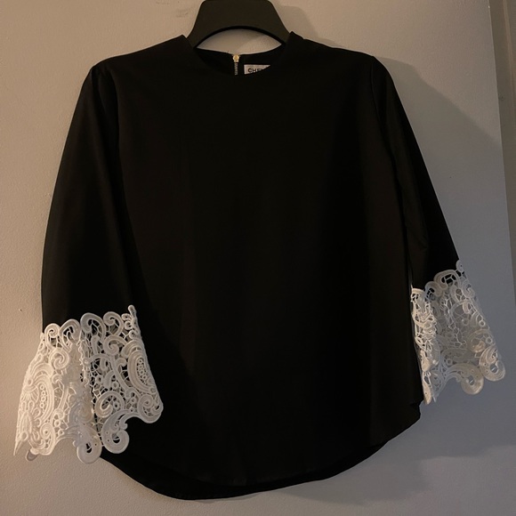 Modest black blouse - Picture 1 of 4